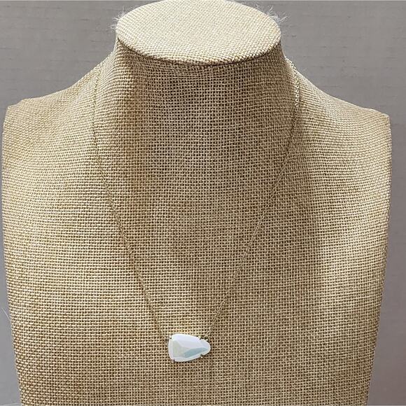 Kendra Scott White Iridescent Isla Pendant Necklace Rare HTF gold tone - Picture 8 of 11